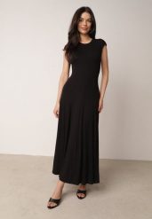 Czarna Rozkloszowana Bawełniana Sukienka Dzianinowa Mahanaim. Czarne sukienki damskie Born2be, do pracy, l, w ażurowe wzory, z bawełny, biznesowe, bez kołnierzyka, bez ramiączek, maxi, proste. Za 169.99 zł.