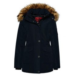 Damska parka z kapturem i syntetycznym futrem Superdry Everest. Czerwone parki damskie Superdry., na zimę, s, z aplikacjami, z polaru. Za 808.15 zł.