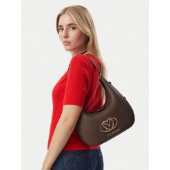 Torebka LOVE MOSCHINO. Brązowe torebki klasyczne damskie Love Moschino, bez wzorów, bez dodatków. Za 949.99 zł.