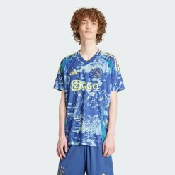 Koszulka Ajax Amsterdam 24/25 Away. Niebieskie t-shirty sportowe męskie Adidas, l, z materiału, bez ramiączek, do piłki nożnej. W wyprzedaży za 383.75 zł.