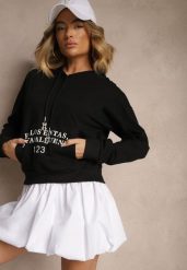Czarna Bluza o Klasycznym Kroju z Kapturem i Kieszenią Firloti. Czarne bluzy z kapturem damskie Renee, l, z jeansu. Za 49.99 zł.
