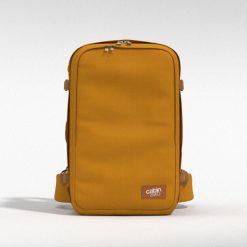Plecak torba podręczna CabinZero Classic Pro 42 L CZ27. Brązowe plecaki męskie CABINZERO, bez wzorów. Za 529.99 zł.