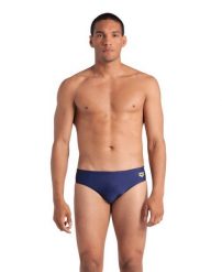Kąpielówki męskie slipy na basen treningowe Arena Men's Wake Briefs. Niebieskie kąpielówki męskie Arena, l, bez wzorów, z elastanu, na fitness i siłownię. Za 51.98 zł.