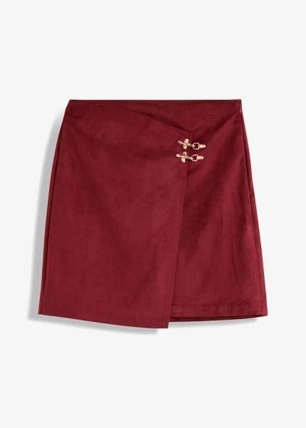 Spódnica z imitacji skóry z założeniem kopertowym. Czerwone spódniczki damskie bonprix, bez wzorów, ze skóry, kopertowe. Za 147.99 zł.