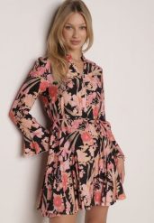 Czarno-Różowa Wiskozowa Rozkloszowana Sukienka w Kwiaty z Paskiem Sinthea. Czarne sukienki damskie Born2be, na co dzień, l, bez wzorów, z jeansu, bez kołnierzyka, bez ramiączek, mini, rozkloszowane. Za 139.99 zł.