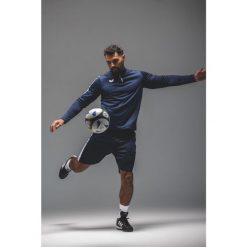 Erima Intro Shorts New Navy Junior. Niebieskie szorty męskie 55PROTEC, z materiału, na fitness i siłownię. Za 166.50 zł.
