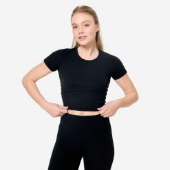 Koszulka do jogi i pilatesu Breathe. Czarne bluzki damskie DOMYOS, xs, bez wzorów, z elastanu, bez kołnierzyka. Za 69.99 zł.
