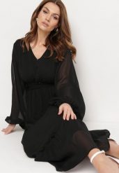 Czarna Sukienka Koktajlowa z Bufiastymi Rękawami Falbankami i Ozdobnymi Guzikami Binxa. Czarne sukienki damskie Born2be, l, bez wzorów, eleganckie, bez kołnierzyka, bez ramiączek, maxi, kopertowe. W wyprzedaży za 127.99 zł.