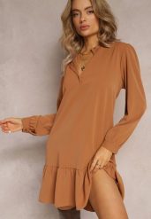 Jasnobrązowa Sukienka Pudełkowa Oversize Neki. Brązowe sukienki damskie Renee, na co dzień, uniwersalny, z aplikacjami, eleganckie, bez kołnierzyka, bez ramiączek, mini, oversize. Za 74.99 zł.