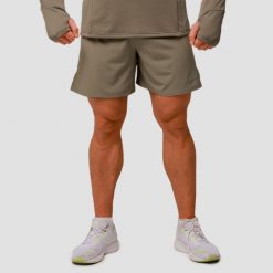 Szorty męskie bieganie 2w1 slim Pulse Vetiver. Zielone szorty męskie GYMBEAM, z elastanu, bez kołnierzyka. Za 127.90 zł.