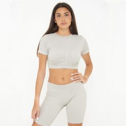 Crop top do treningu WAY z krótkim rękawem. Szare topy damskie Legea, bez wzorów, bez kołnierzyka. W wyprzedaży za 68.00 zł.