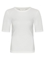 MOSS COPENHAGEN Koszulka "Ignacia" w kolorze białym rozmiar: M/L. Białe bluzki damskie MOSS COPENHAGEN, l, bez wzorów, prążkowane, bez kołnierzyka. Za 98.19 zł.