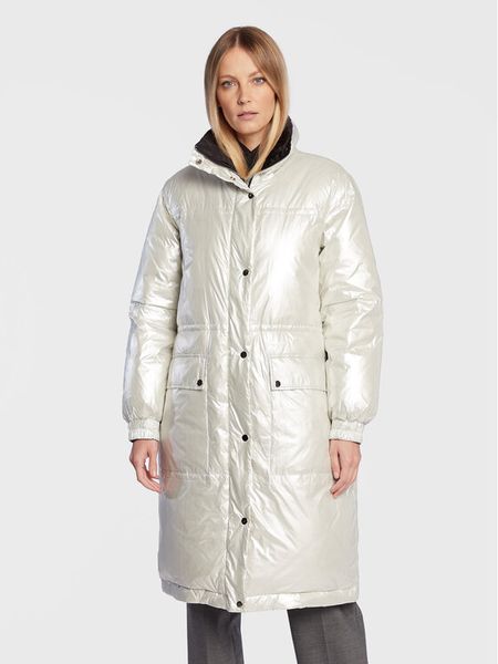 Bruuns Bazaar Kurtka puchowa Lovisa BBW2993 Biały Regular Fit. Białe kurtki damskie Bruuns Bazaar, bez wzorów, z puchu, bez kaptura. Za 1,039.00 zł.