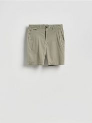 Szorty regular z lyocellem - jasny zielony. Zielone szorty męskie Reserved, bez wzorów, z lyocellu. Za 129.99 zł.