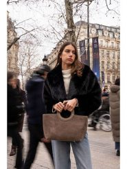 Maison héritage PARIS Skórzana torebka "Mini Saumur" w kolorze szarobrązowym - 30 x 24 x 10 cm rozmiar: onesize. Brązowe torebki klasyczne damskie maison héritage PARIS, bez wzorów, z materiału, bez dodatków. Za 304.99 zł.