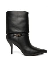 Guess Botki FLFNXX LEA10 Czarny. Czarne botki damskie Guess, ze skóry, bez obcasa, na szpilce, bez zapięcia. Za 1,139.00 zł.
