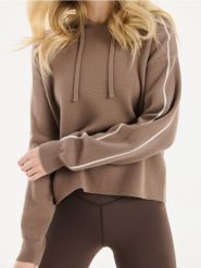Sweter z kapturem - brązowy. Brązowe swetry klasyczne damskie Sinsay, l, bez kołnierzyka. Za 69.99 zł.