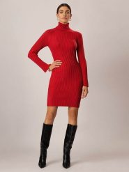 APART Sukienka dzianinowa w kolorze czerwonym rozmiar: 40. Czerwone sukienki damskie Apart, bez wzorów, z dzianiny, bez kołnierzyka, bez ramiączek, midi. Za 261.05 zł.