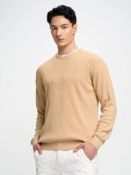 Sweter męski beżowy Stanson 801. Brązowe swetry męskie Big Star, l, z aplikacjami, prążkowane, bez kołnierzyka. W wyprzedaży za 139.99 zł.