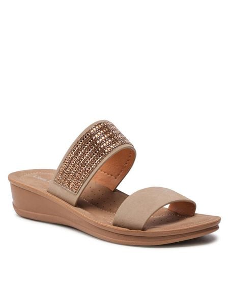 Clara Barson Klapki WSS20581-01 Brązowy. Brązowe klapki damskie Clara Barson, bez wzorów, ze skóry, bez obcasa. Za 89.99 zł.