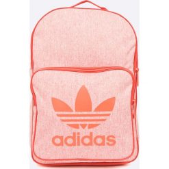 Adidas Originals - Plecak. Pomarańczowe plecaki damskie adidas Originals, bez wzorów, z materiału. W wyprzedaży za 79.90 zł.