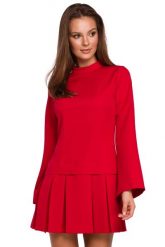Elegancka sukienka mini z kontrafałdami czerwona. Czerwone sukienki damskie Sukienki.shop, xxl, bez wzorów, eleganckie, bez kołnierzyka, bez ramiączek, mini, rozkloszowane. Za 279.00 zł.