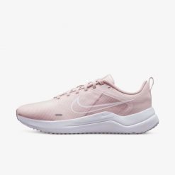 Buty do biegania damskie Nike Downshifter 12. Czerwone obuwie do biegania damskie Nike, nike downshifter. Za 229.99 zł.