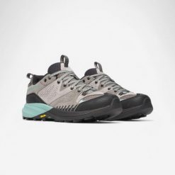 Buty turystyczne damskie Merrell Capra 2GTX wodoodporne. Brązowe obuwie trekkingowe damskie MERRELL, na jesień. Za 399.99 zł.