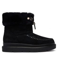 Śniegowce Guess. Czarne śniegowce damskie Guess. Za 714.99 zł.