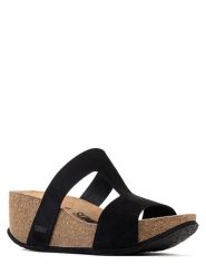 Sunbay Klapki "Marigold" w kolorze czarnym na koturnie rozmiar: 37. Czarne klapki damskie Sunbay, bez wzorów, bez obcasa, na koturnie. Za 169.95 zł.