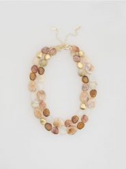 Naszyjnik z ozdobnymi kamieniami - wielobarwny. Naszyjniki damskie Reserved. Za 119.99 zł.