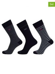 CR7 Skarpety (3 pary) w kolorze czarnym rozmiar: 40-46. Czarne skarpetki męskie CR7, bez wzorów. Za 36.94 zł.