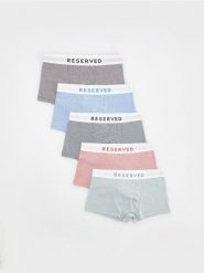5 pack bokserek Classic - jasnoniebieski. Niebieskie bokserki męskie Reserved, bez wzorów. W wyprzedaży za 79.99 zł.