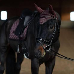 Krótki kapelusz dla koni Equestrian Stockholm. Brązowe kapelusze damskie EQUESTRIAN STOCKHOLM, bez wzorów. Za 303.00 zł.