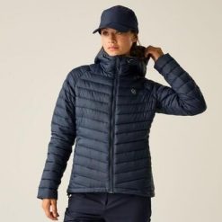 Kurtka pikowana damska Air Lite. Niebieskie kurtki damskie Dare 2b, bez wzorów, z poliesteru, bez kaptura. W wyprzedaży za 379.99 zł.