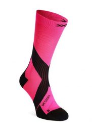 Skarpety rowerowe X-Socks Bike Expert Crew. Czerwone skarpetki damskie X-Socks, bez wzorów, z materiału. Za 126.49 zł.