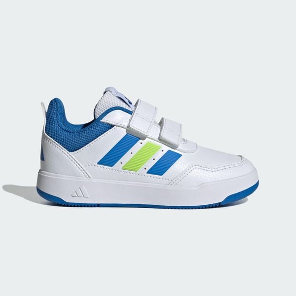 Buty Tensaur Sport 3.0 CF K. Białe buty sportowe na co dzień damskie Adidas, bez wzorów, z gumy, na jogę i pilates. Za 169.00 zł.