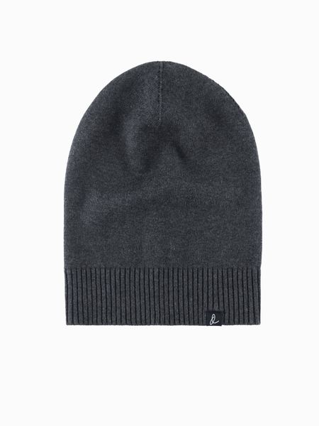 Zimowa męska czapka beanie z bawełnianej dzianiny – grafitowy melanż V2. Szare czapki męskie Ombre Clothing, na zimę, bez wzorów, z bawełny, klasyczne. W wyprzedaży za 29.99 zł.