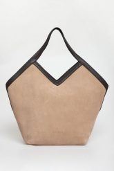 Torebka zamszowa shopper PESERICO. Shopper bag damskie Peserico, bez wzorów, z zamszu, zamszowe, bez dodatków. Za 2,339.00 zł.