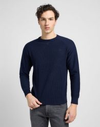 LEE RAGLAN CREW KNIT MĘSKI SWETER SKY BLUE L83PKHHY 112321587. Niebieskie swetry męskie Lee, l, bez wzorów, bez kołnierzyka. Za 159.99 zł.