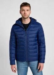 LEE MĘSKA KURTKA ZIMOWA LEE PUFFER JACKET TRUE NAVY 112355705. Niebieskie kurtki męskie Lee, na zimę, m, bez wzorów, bez kaptura. Za 299.99 zł.