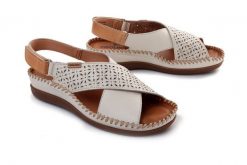 Pikolinos CADAQUES W8K-0848C1 NATA, sandały damskie. Brązowe sandały damskie Pikolinos, bez wzorów, ze skóry, bez obcasa. Za 544.90 zł.