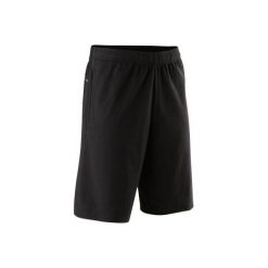 Spodenki Gym & Pilates 500 Douario męskie. Czarne szorty męskie Adidas, z bawełny, bez kołnierzyka. Za 119.99 zł.