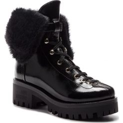 Trapery LOVE MOSCHINO - JA24196H06JE0000 Nero. Czarne trapery damskie Love Moschino, z materiału, bez obcasa. W wyprzedaży za 709.00 zł.