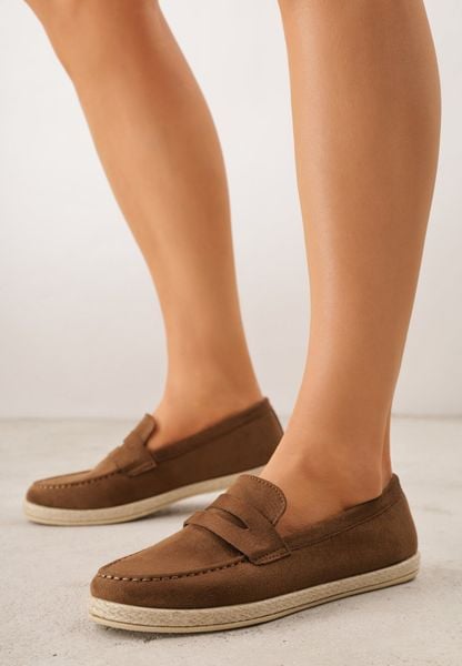 Brązowe Mokasyny Ozdobione Plecionką Fennata. Brązowe mokasyny damskie Born2be. Za 69.99 zł.