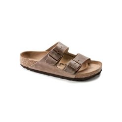 Klapki damskie Birkenstock Arizona. Brązowe klapki damskie Birkenstock, bez wzorów, z gumy, bez obcasa. Za 459.00 zł.