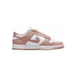 Buty sportowe damskie Nike Dunk Low Whisper. Czerwone buty sportowe na co dzień damskie Nike, bez wzorów, trekkingowe. Za 849.99 zł.