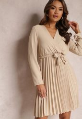 Beżowa Sukienka Plisowana z Materiałowym Paskiem Jaresa. Brązowe sukienki damskie Renee, na imprezę, m, bez wzorów, z materiału, eleganckie, bez kołnierzyka, bez ramiączek, mini. W wyprzedaży za 87.99 zł.
