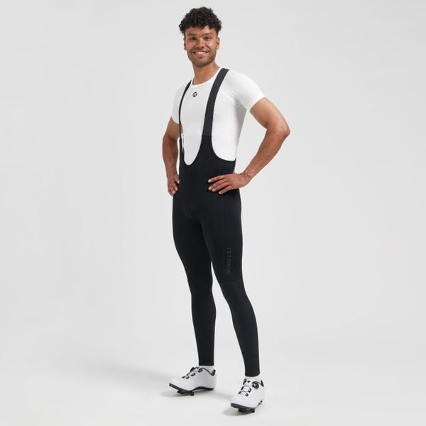 Spodnie rowerowe męskie Rogelli Essential II z żelową wkładką. Czarne spodnie materiałowe męskie Rogelli, bez wzorów, z elastanu, wakacyjne. Za 394.00 zł.