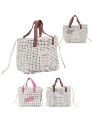 COOK CONCEPT Torba na lunch (produkt niespodzianka) - 22 x 19 x 12 cm rozmiar: onesize. Białe torebki klasyczne damskie COOK CONCEPT, bez wzorów, z materiału, bez dodatków. Za 48.28 zł.